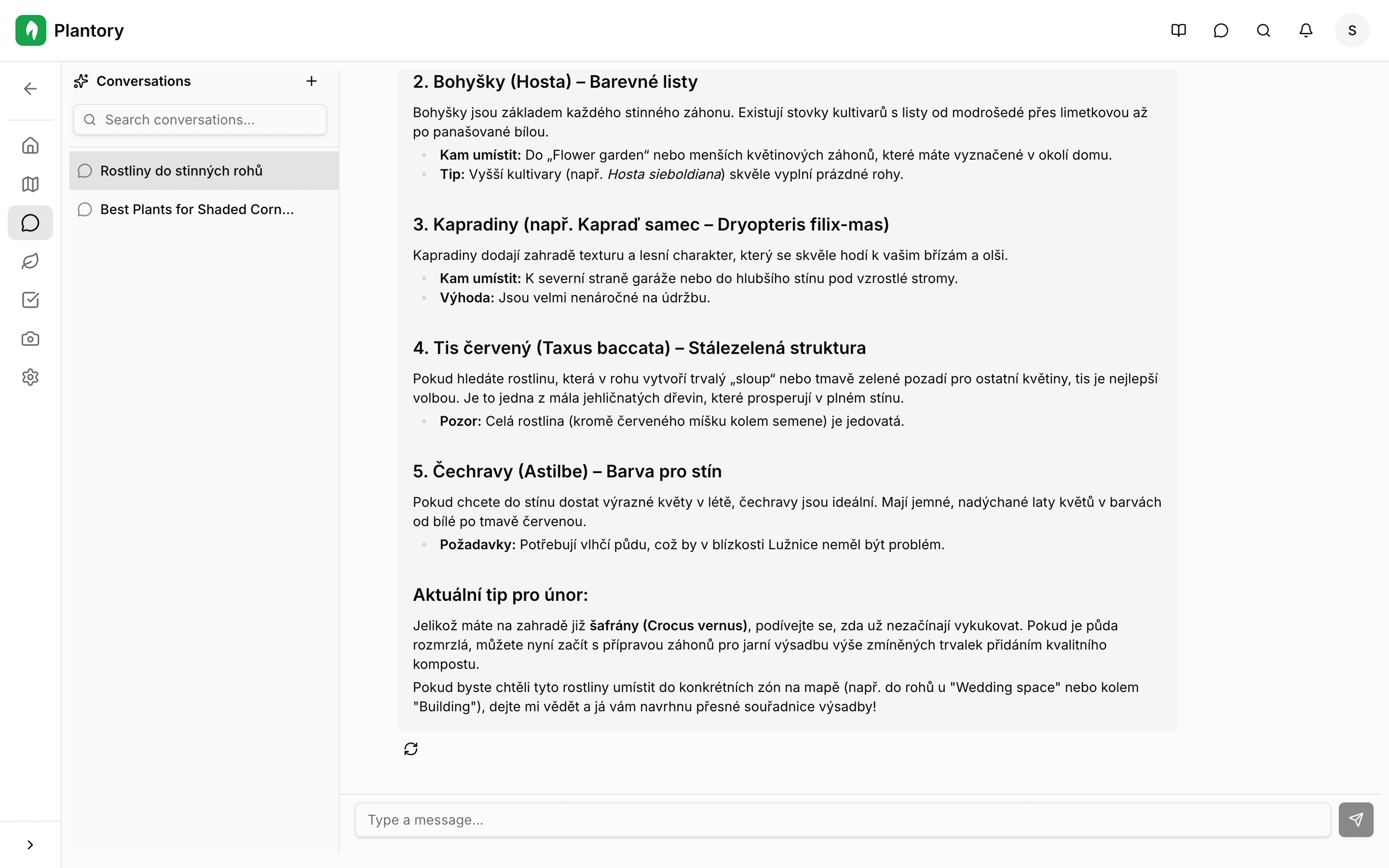 Aktivní chatová konverzace s odpověďmi AI